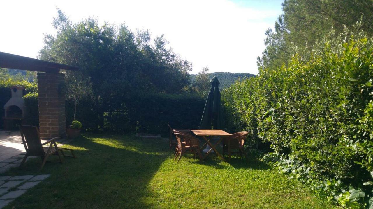 Villa Degli Olmi Allumiere Exterior foto